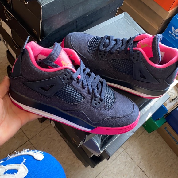 Jordan 4